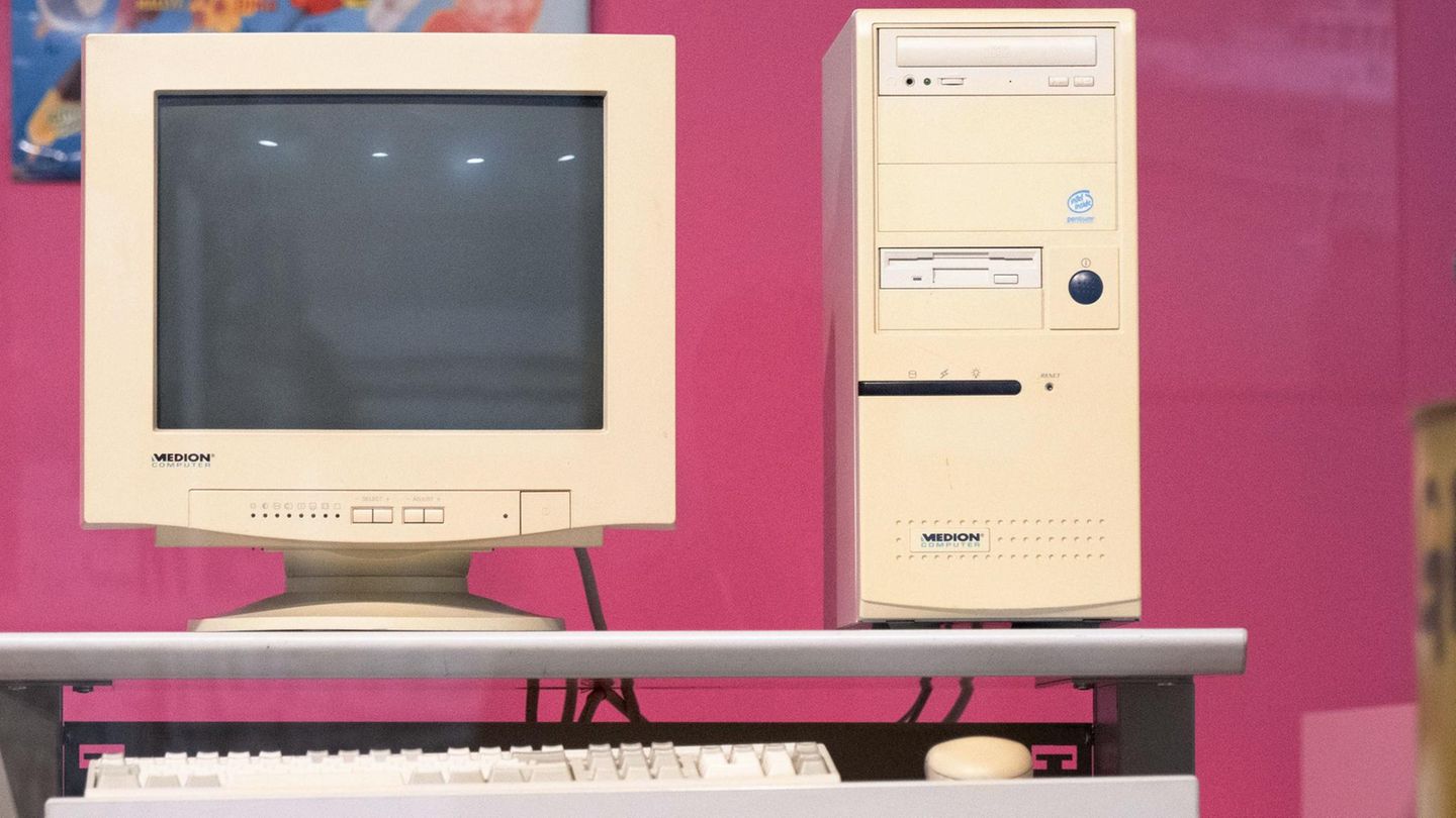 Erster Aldi-PC kommt ins Museum – kenne Sie ihn noch? | STERN.de